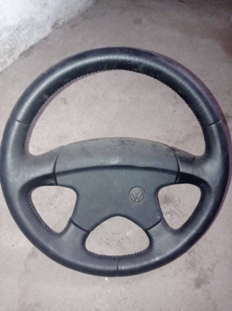 VW golf-vento Kormány bőrözve,nem használt