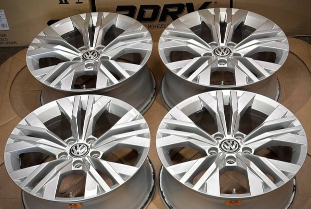 VW gyári 17 zoll alufelnik 5x112