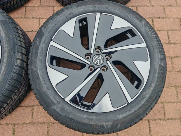 VW id7 gyri 19col alufelni 235/50 255/45 r19 tli gumi 