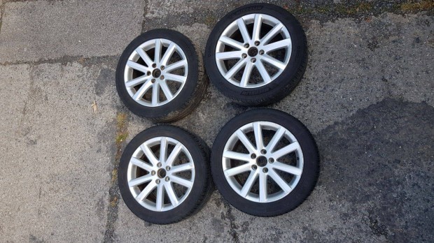 VW knnyfm felni gumival 235/45-17"