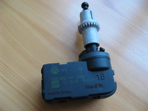VW lámpamagasság állító motor eladó