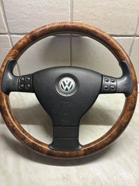 VW multi korm�ny golf 5,passat b6 stb