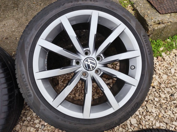 VW passat b8 monterey gy�ri alufelni 5x112 18"