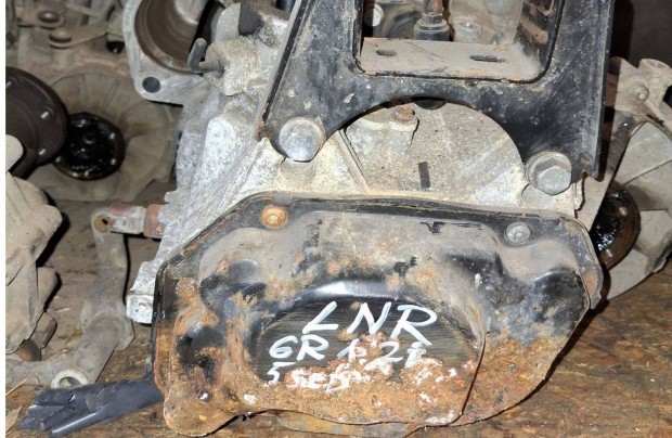 VW polo 2010-2019 LNR 1.2 12V 5sebessg kzi 100.000.-ft
