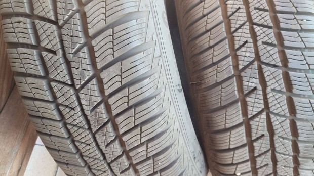 VW skoda 195/65 R15 Barum tli ,8mm