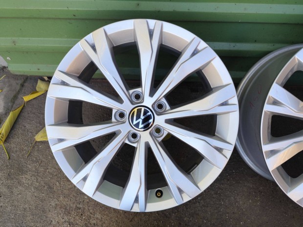 VW tiguan Passat b8 gyári alufelni 5x112 17"