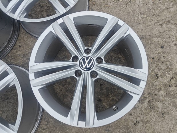 VW tiguan gyri 18 coll 5x112