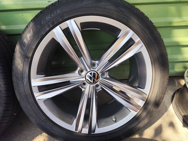 VW tiguan r-line gyári alufelni 5x112 19"