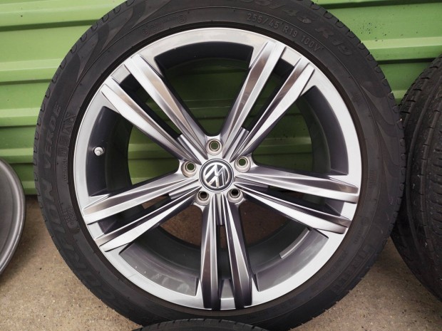 VW tiguan sebring r-line gyári alufelni 5x112 19"