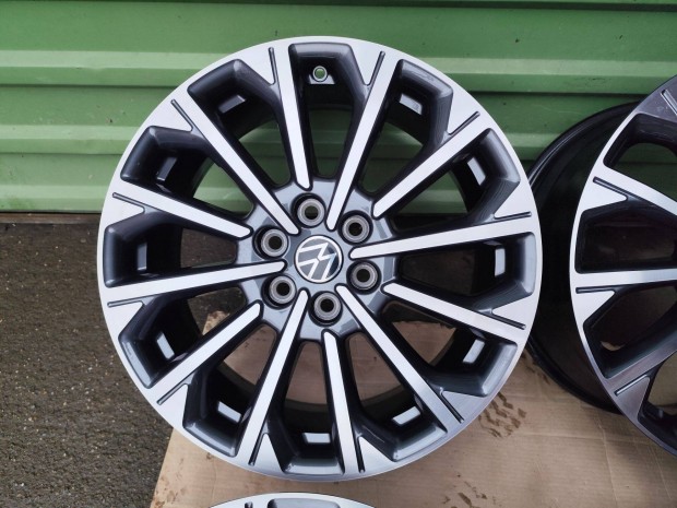 VW transporter t7 Ford Transit gy�ri alufelni 6x120 19"