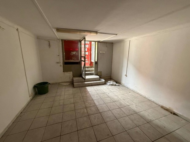 Váci úton 45m2 földszinti 24.5M