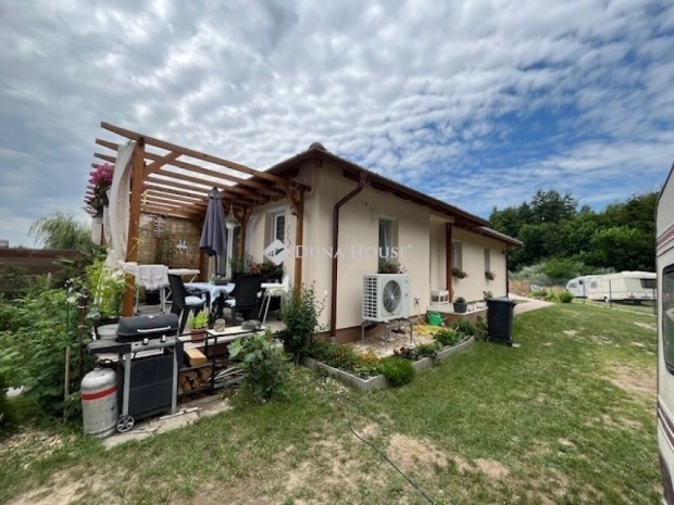 V�cr�t�ti elad� 77 nm-es h�z