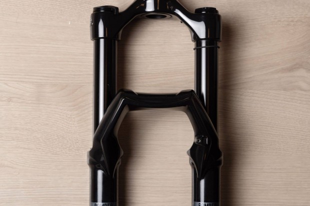 Vadi�j 2025 Marzocchi Bomber Z2 29 140mm, Boost, E-Optimized, Air