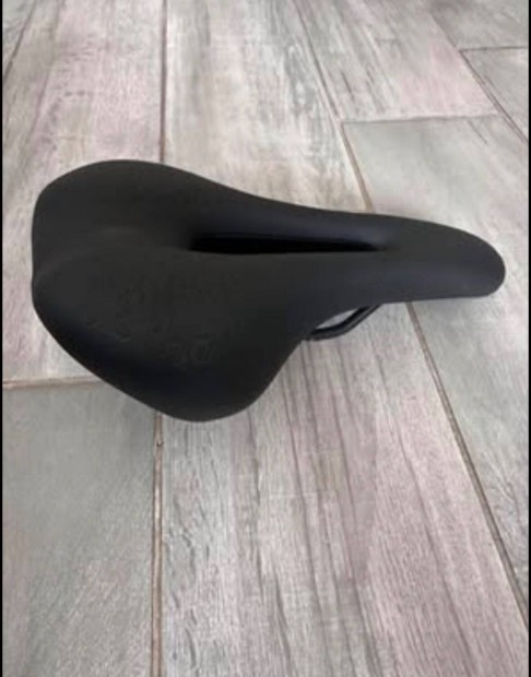 Vadi�j zsel�s bicikli�l�s