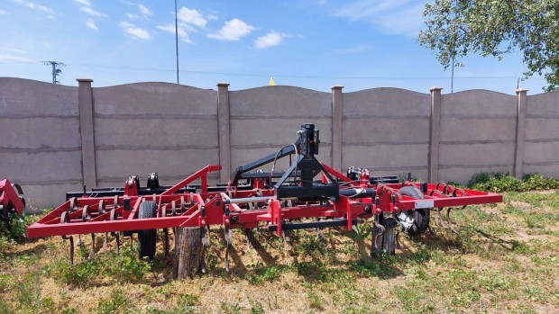 Vadkert Agro 4,8m kombinátor eladó