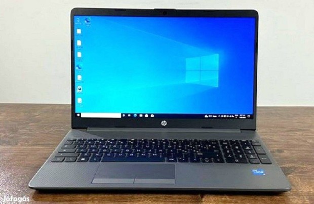 Vadonatj 15.6" HP bivalyers laptop, jtkra is, Windows 11, 2v gari
