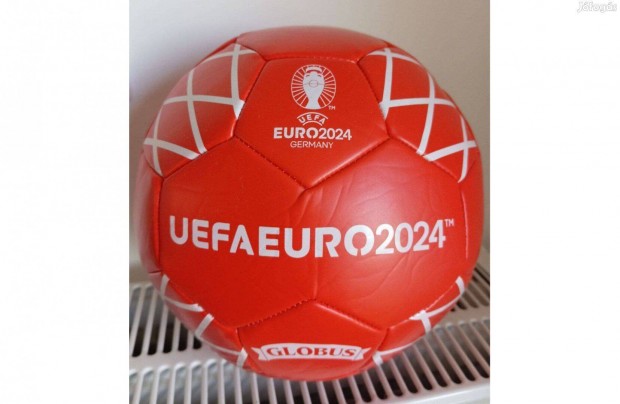 Vadonatúj UEFA Euro 2024 focilabda
