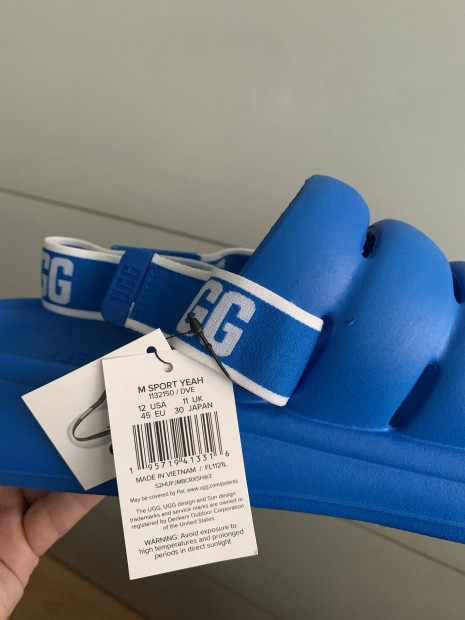 Vadonatj Ugg frfi 45 mret szandal