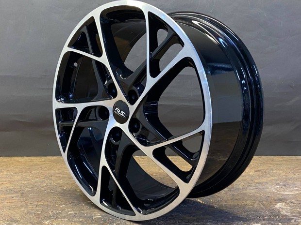Vadonatúj állapotú Megane Clio RS 19" gyári alufelni felni