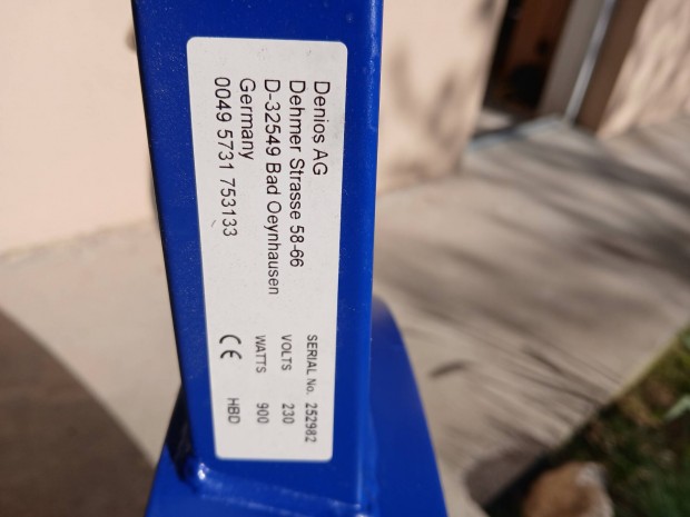 Vadonatúj új Hordó melegítő szett