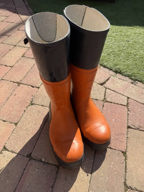 V�g�s biztos gumicsizma