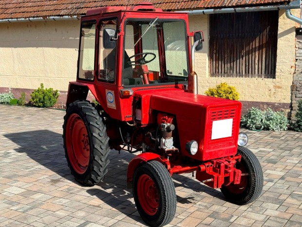 Vagyimirec T25 A traktor