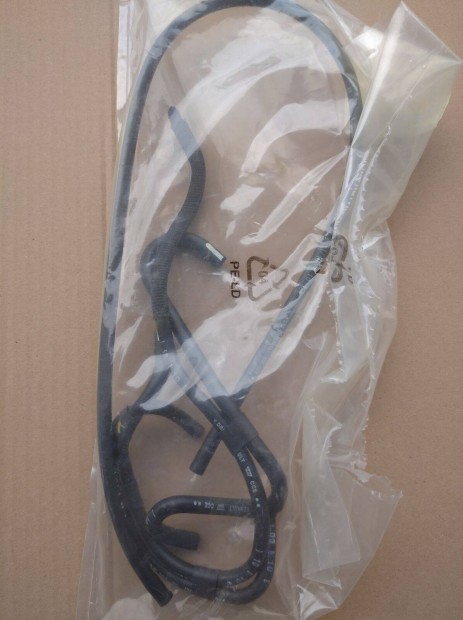 Vákumcső befecskendező cső Renault Megane III Fluence 8200832208