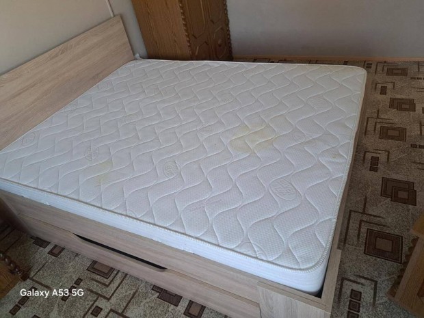 Vákummatrac és fedőmatrac eladó.160X200-as