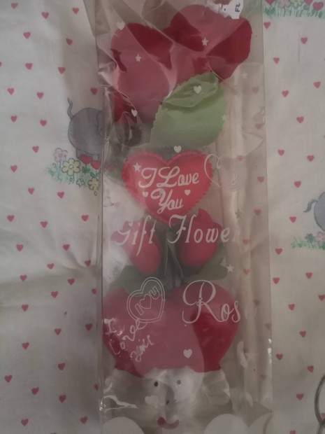 Valentin rose gift flower galambok szves csecsebecse