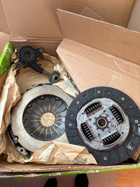 Valeo kuplung szett Renault/Dacia/Nissan 1.5 dCi (�j)