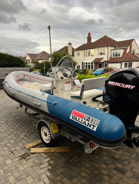Valiant v520 RIB Csnak