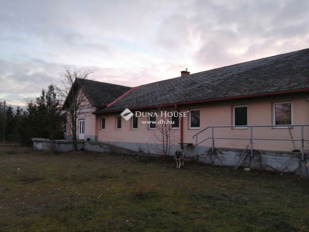 V�llalkoz�s�nak keres helyet ?