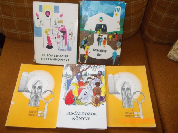 Vallási ,hittan könyvek egyben/f