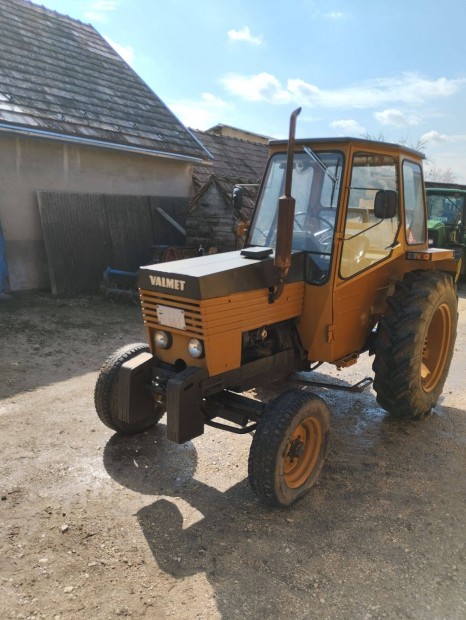 Valmet 502 traktor elad