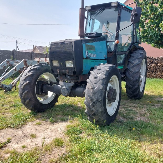 Valmet traktor