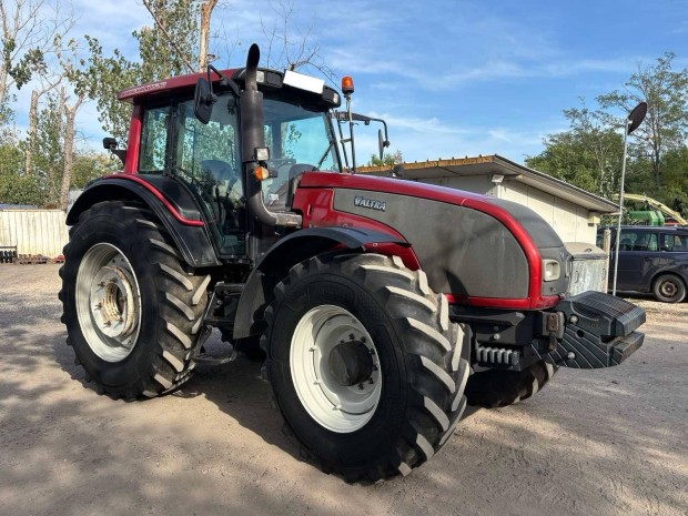 Valtra T171 Traktor