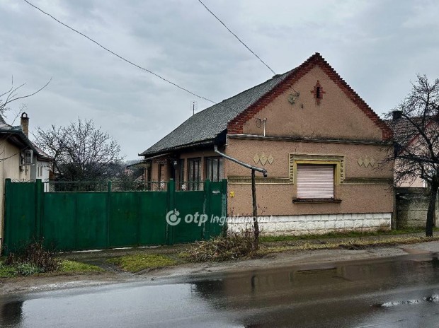 V�mosp�rcsi elad� 81 nm-es h�z