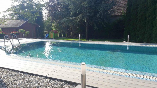 V�mosszabadin Csal�di H�z Nagyon J� Lehet�s�gekkel Elad�!