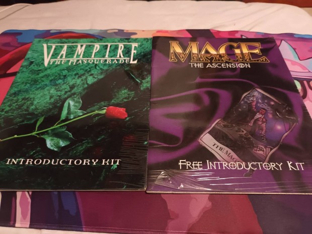 Vampire the Masquerade s Mage the Ascension Introductory Kit