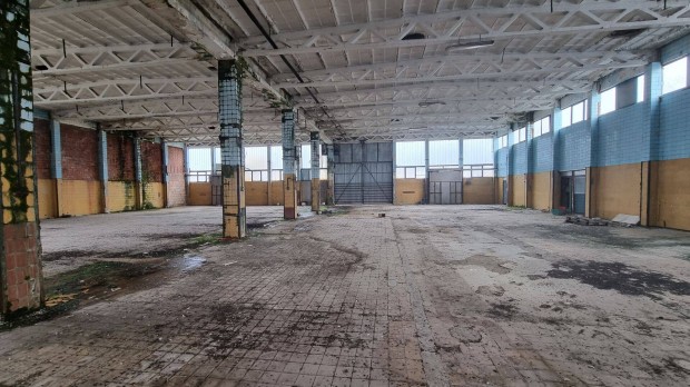 V�ncsod k�lter�let�n 35722 m2-es ipari ingatlan elad�