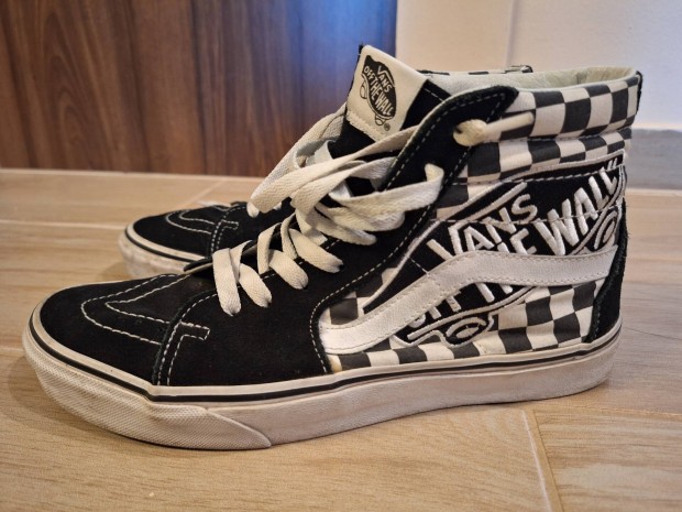 Vans SK8-HI (Vans Patch 42-es cip hibtlan)