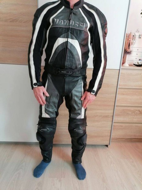 Vanucci motoros br ruha