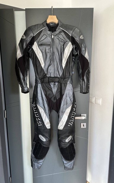 Vanucci ni ktrszes motoros brruha