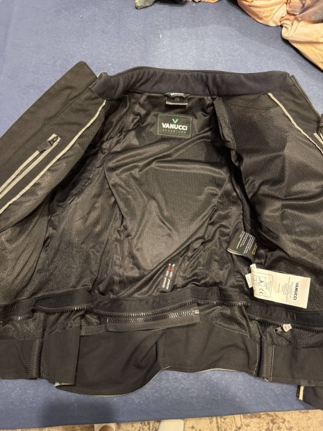 Vanucci n�i motoroskab�t