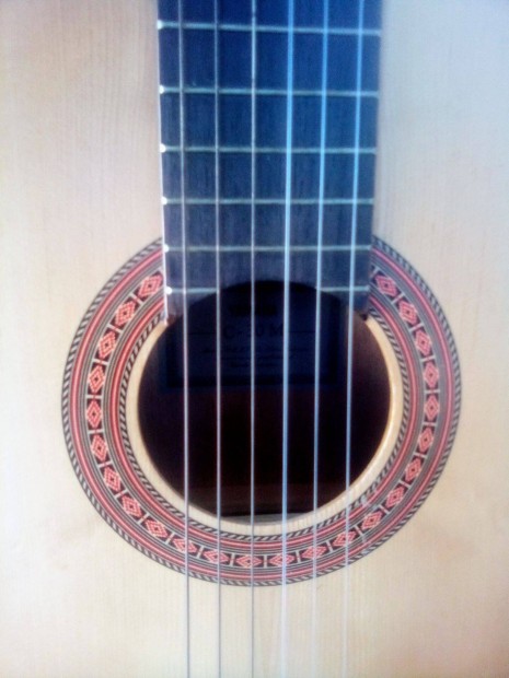 Variation of Yamaha C 30 Natural Selected Spruce Classics gitár