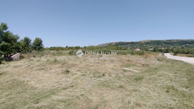 V�rpalotai elad� 308 nm-es telek