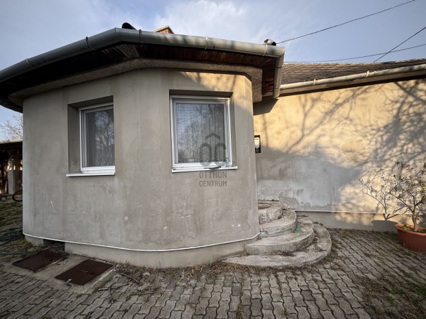 Vrpalotai elad tgla csaldi hz