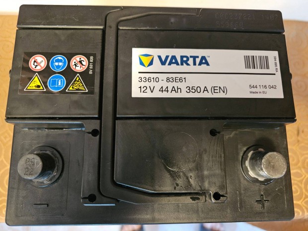 Varta 12V 44Ah 350A gyári suzuki s cross akkumulátor