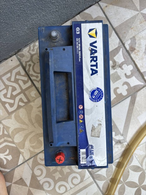 Varta 95 amper akku akksi hibátlan!