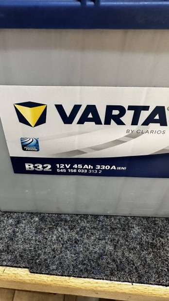 Varta B32 12v 45ah 330a akkumultor